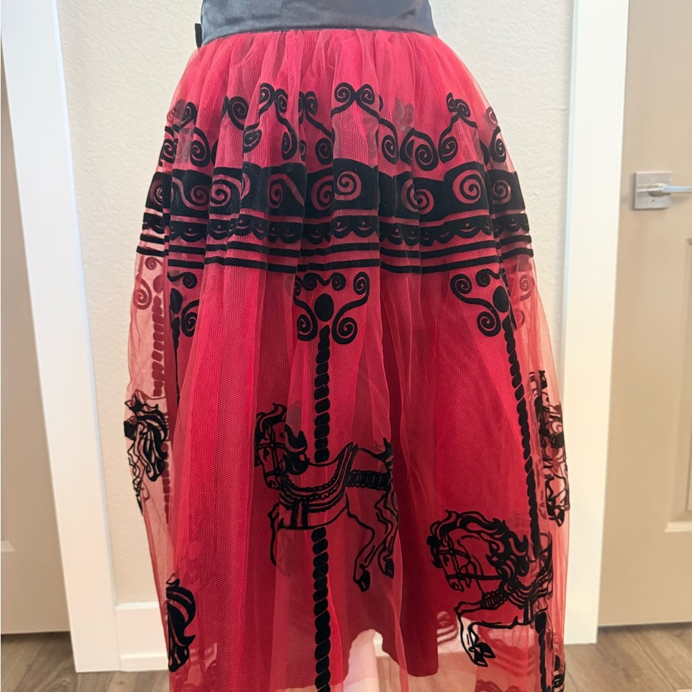 Elegant Red and Black Tulle Skirt by unique vintage